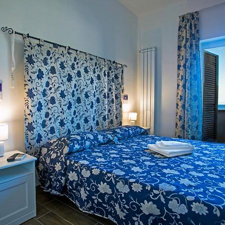 B&B Al Blu Gaeta Eksteriør billede