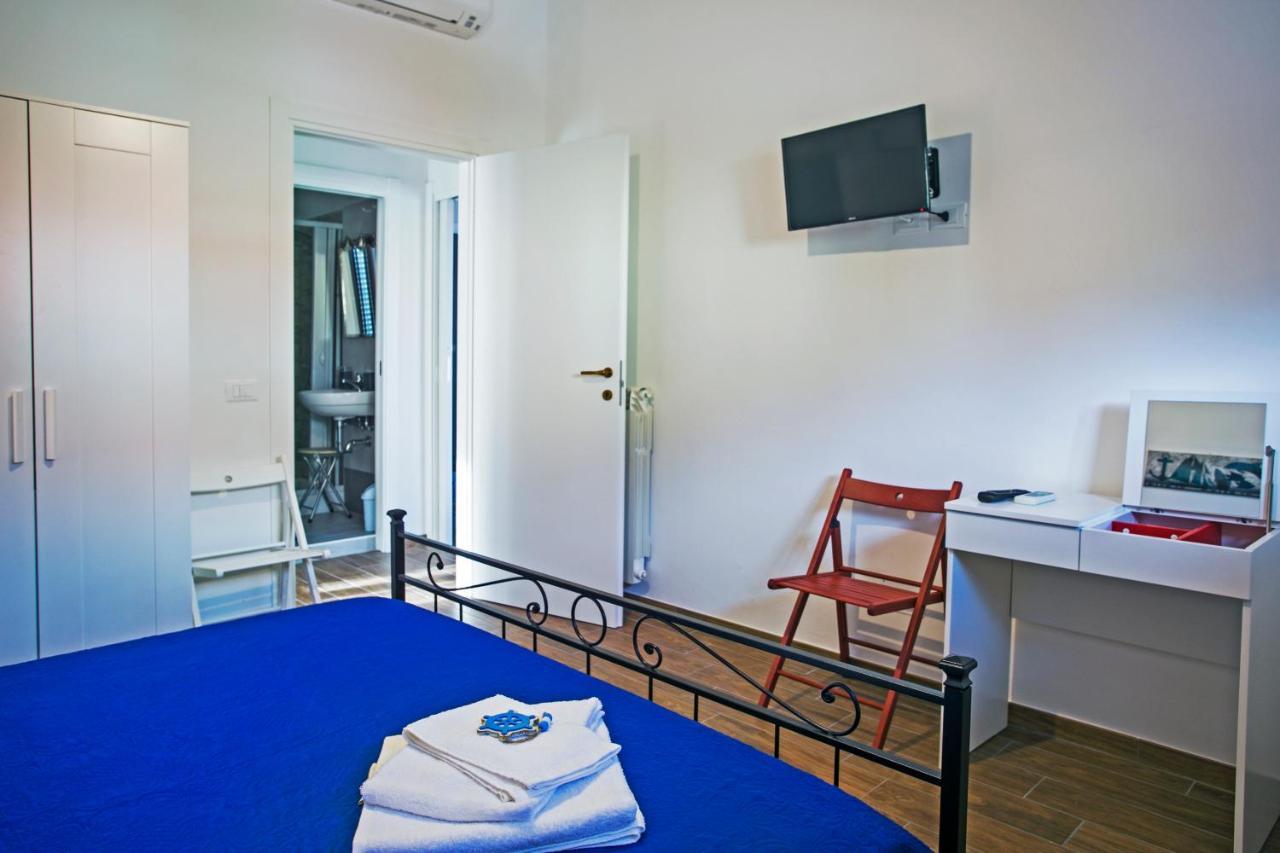 B&B Al Blu Gaeta Eksteriør billede