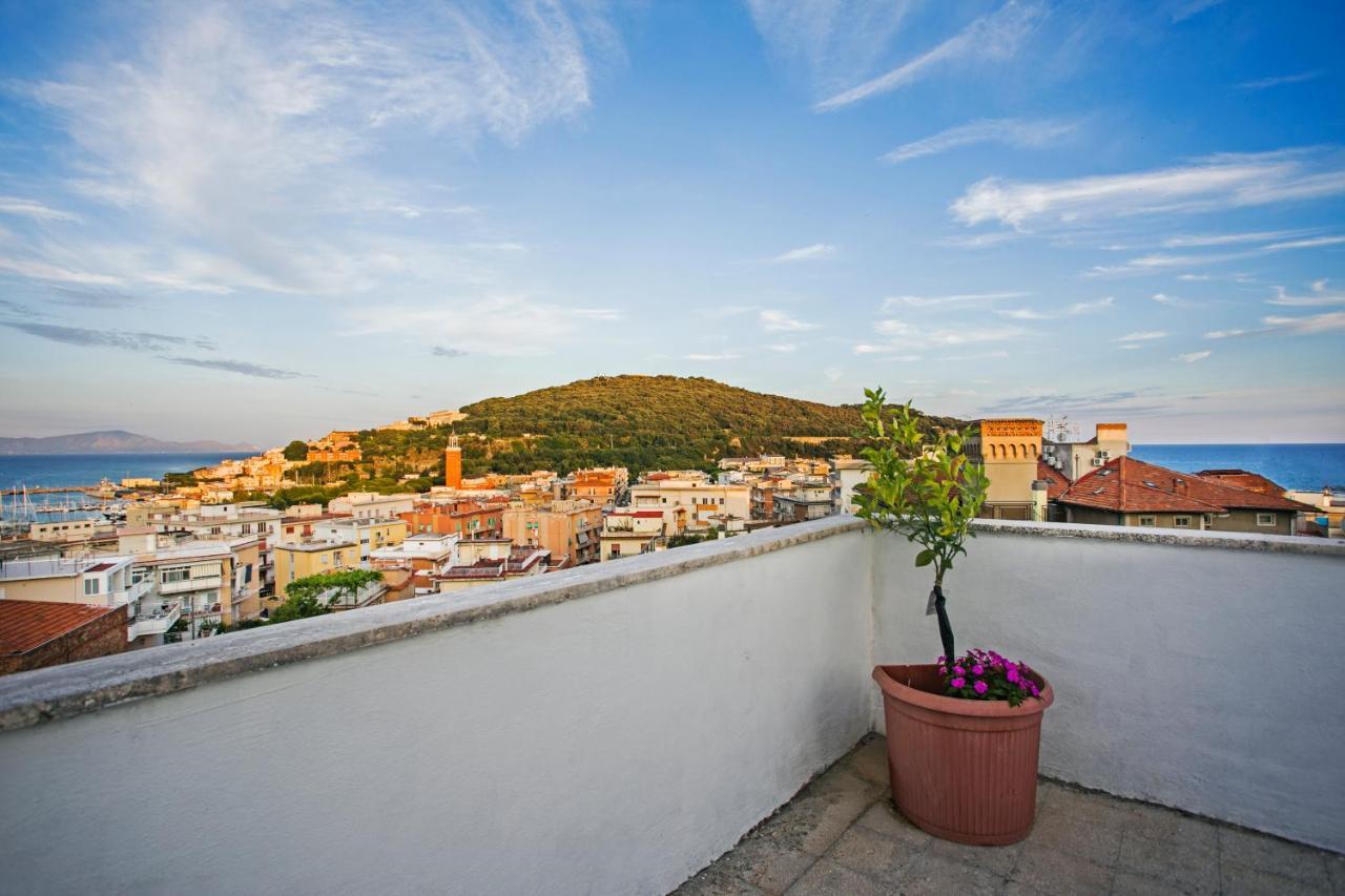B&B Al Blu Gaeta Eksteriør billede